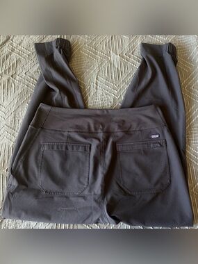 Patagonia black hiking pants